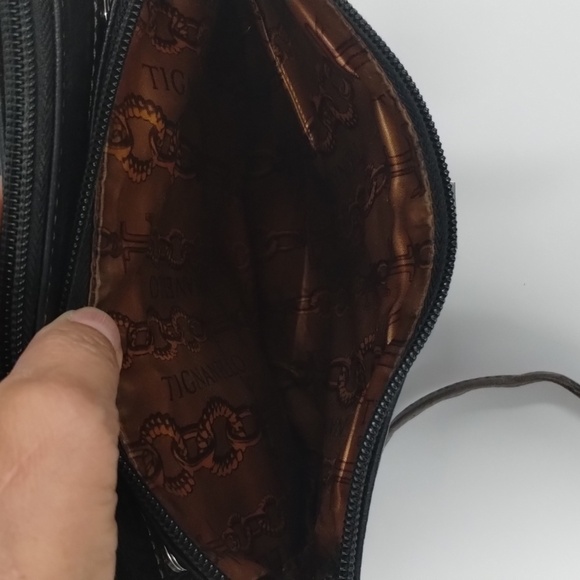 Tignanello Crossbody Bag Purse black soft leather 3 compartments  adj strap - Picture 4 of 12